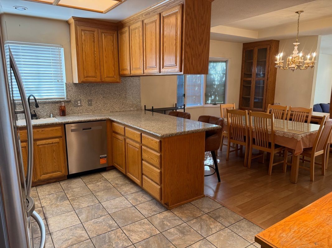 412 Ariel Dr - Photo 4 of 14