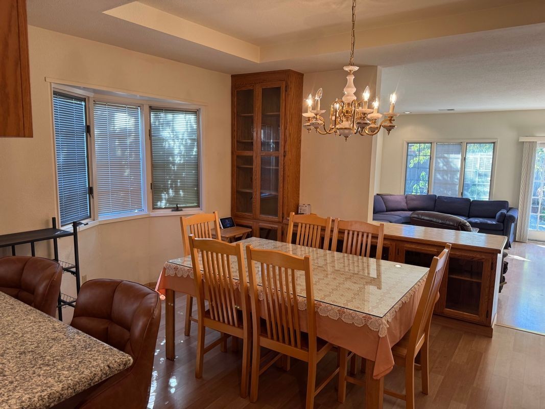 412 Ariel Dr - Photo 5 of 14
