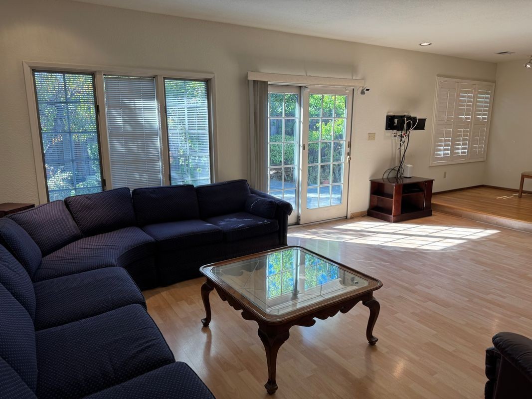 412 Ariel Dr - Photo 6 of 14