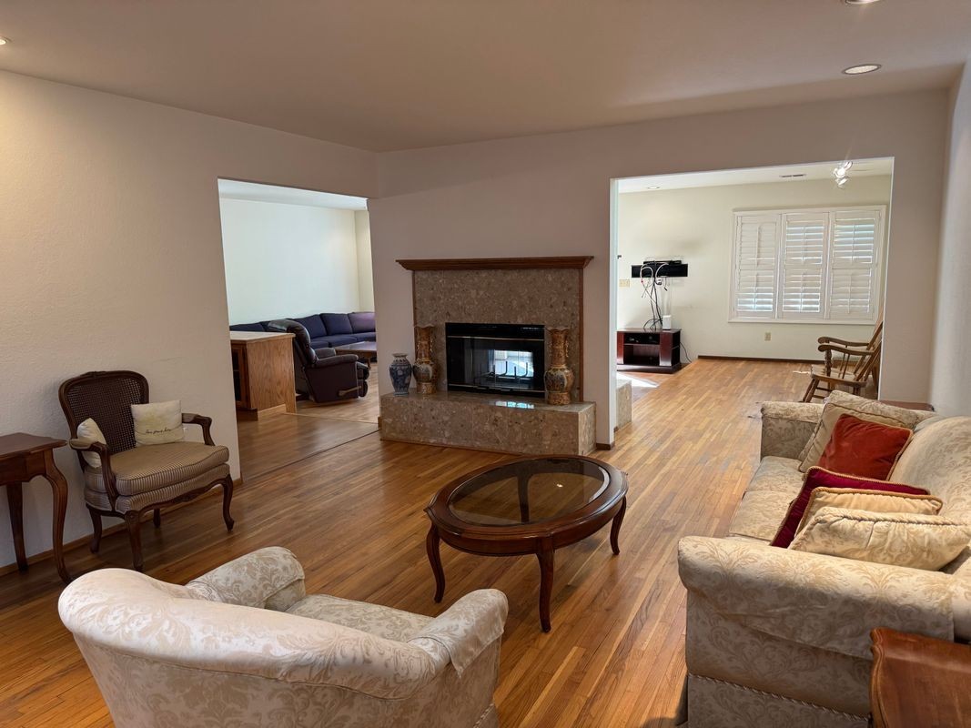 412 Ariel Dr - Photo 7 of 14