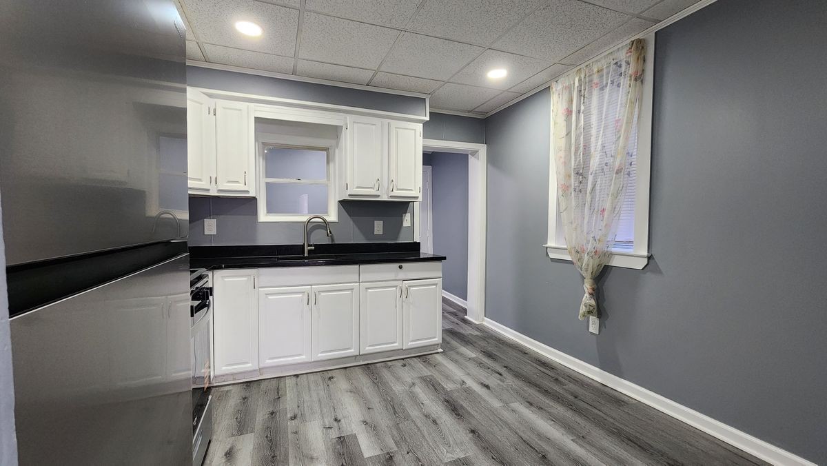 6233 Reedland St - Photo 6 of 27