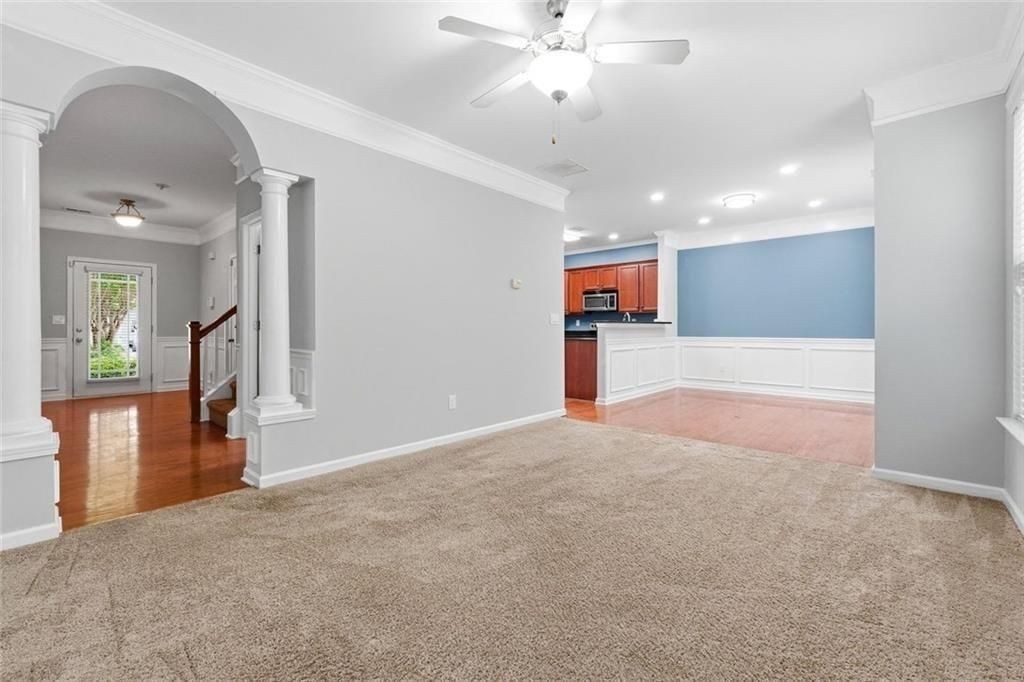 209 Parc View Ln - Photo 4 of 29