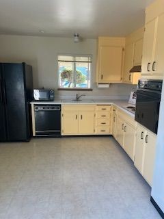 2955 Cornelius Dr - Photo 3 of 7