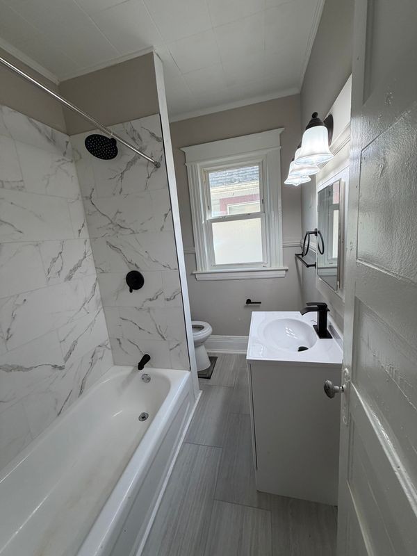 5 Sawyer St - Photo 7 of 12