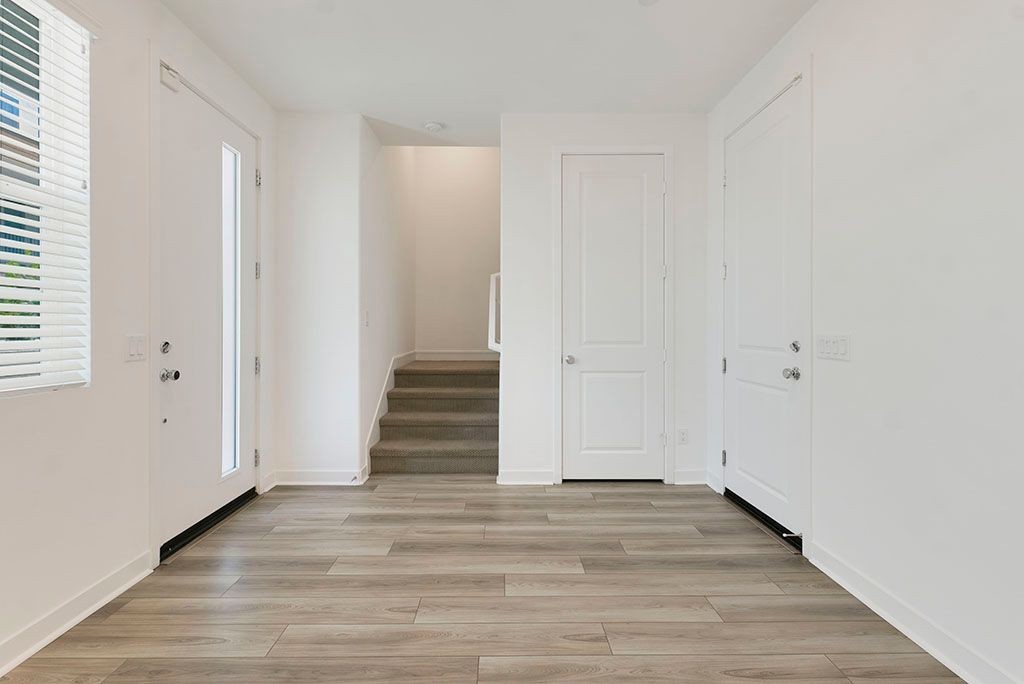26989 Hummingbird Ln - Photo 2 of 47