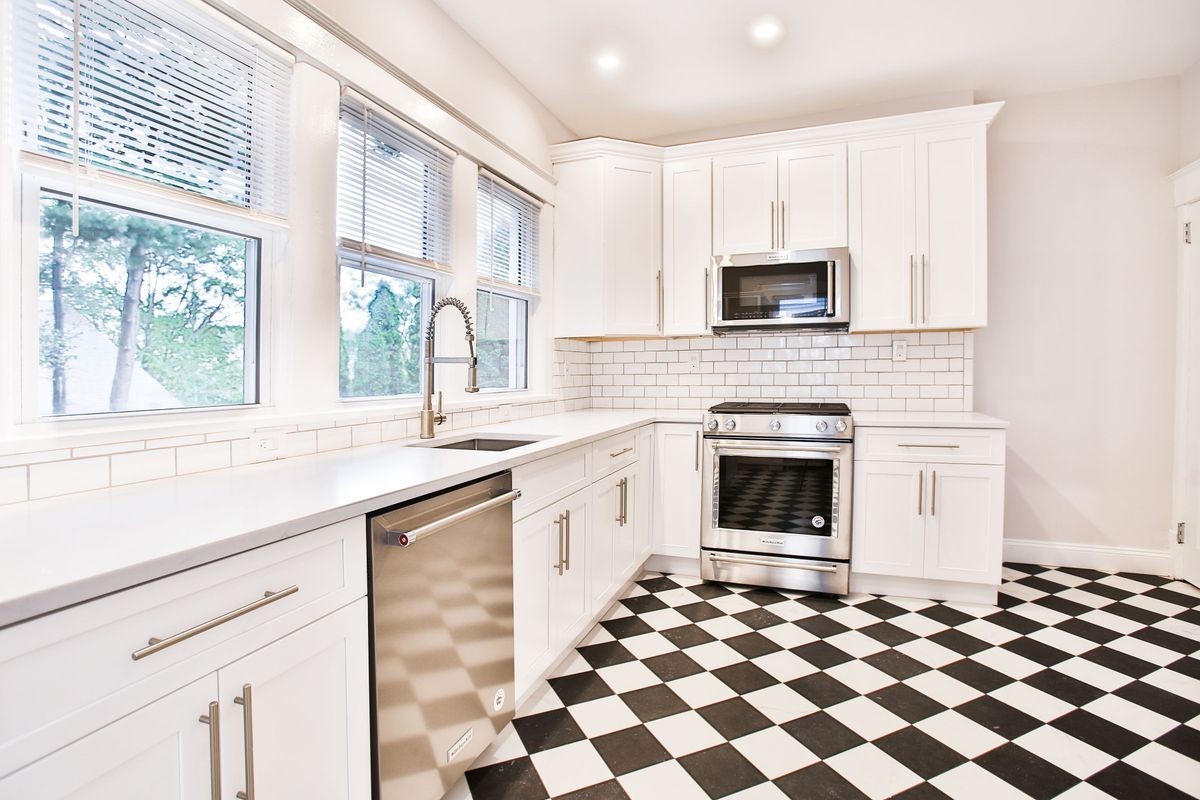 17 Walnut St - Photo 4 of 16