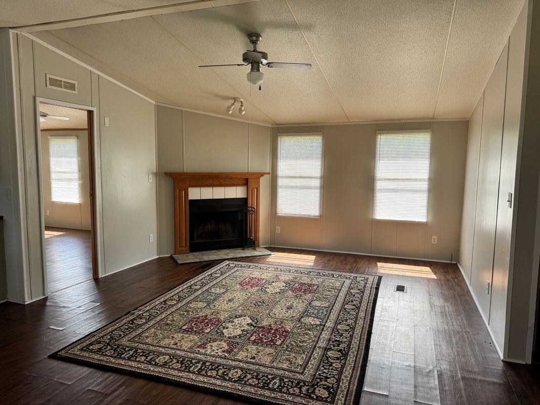 825 Johnson Rd - Photo 3 of 27