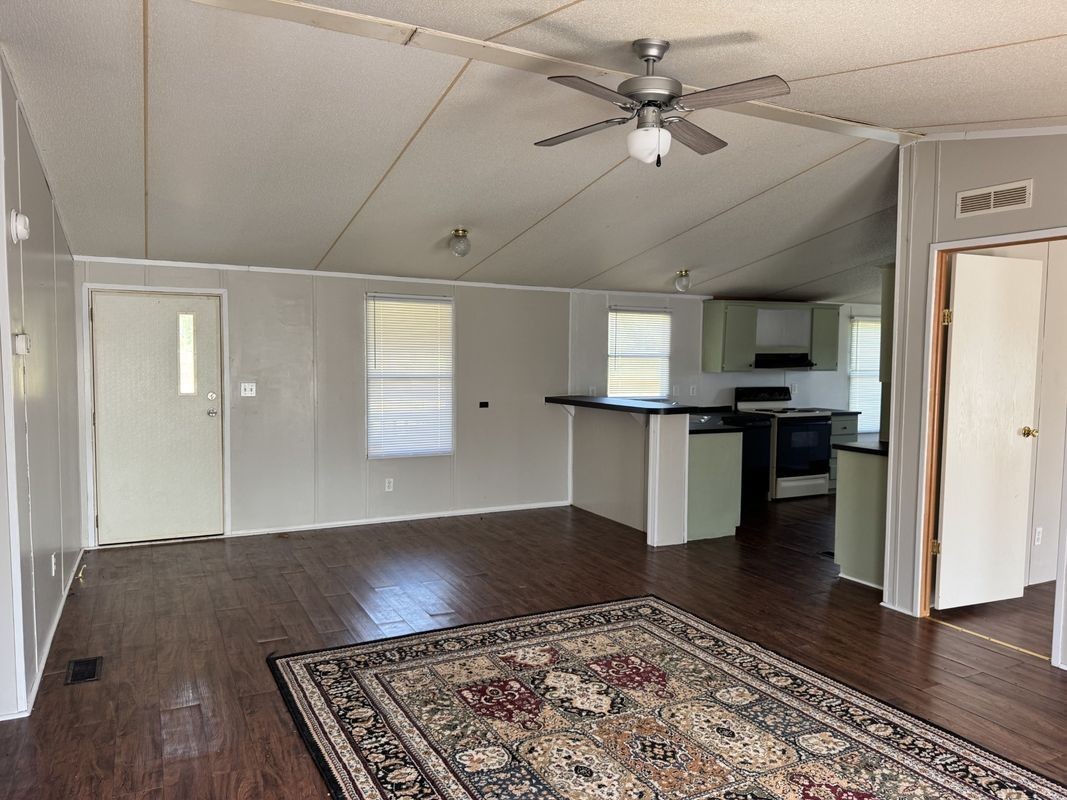 825 Johnson Rd - Photo 5 of 27