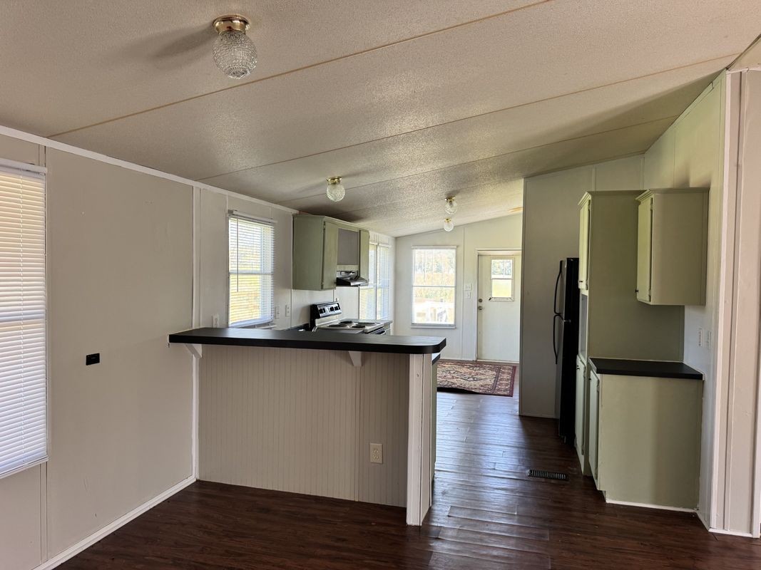 825 Johnson Rd - Photo 7 of 27