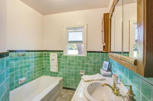 featured image of 1231 Stevenson St
