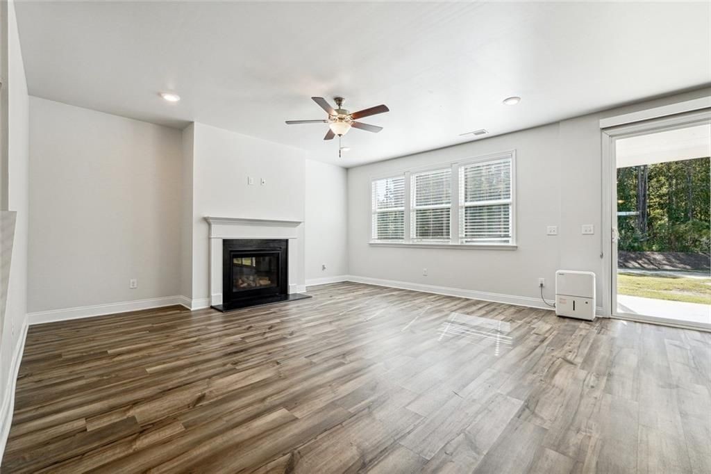 3524 Creek Holw - Photo 4 of 41
