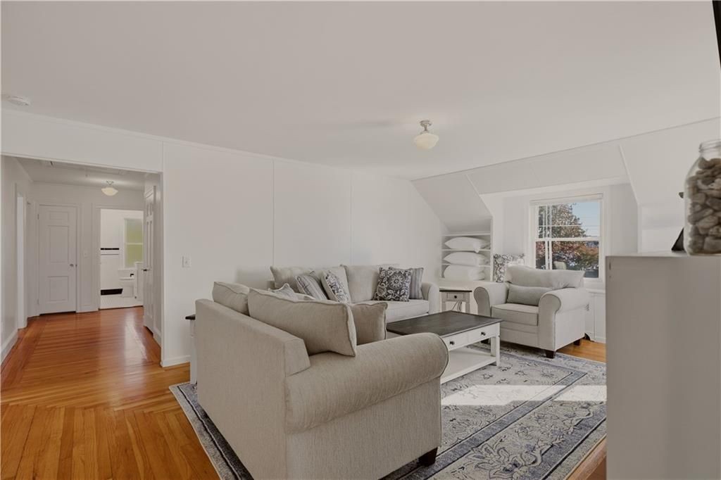 706 Park Ave - Photo 7 of 32