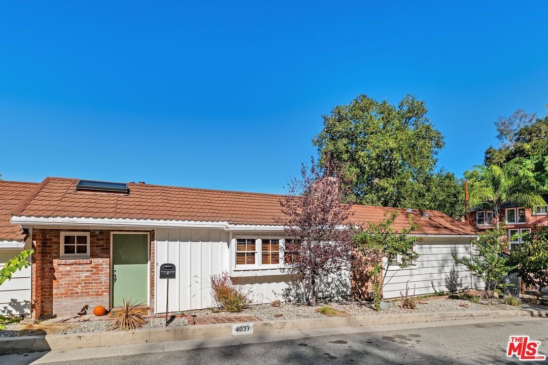 4037 Milaca Pl - Photo 2 of 38