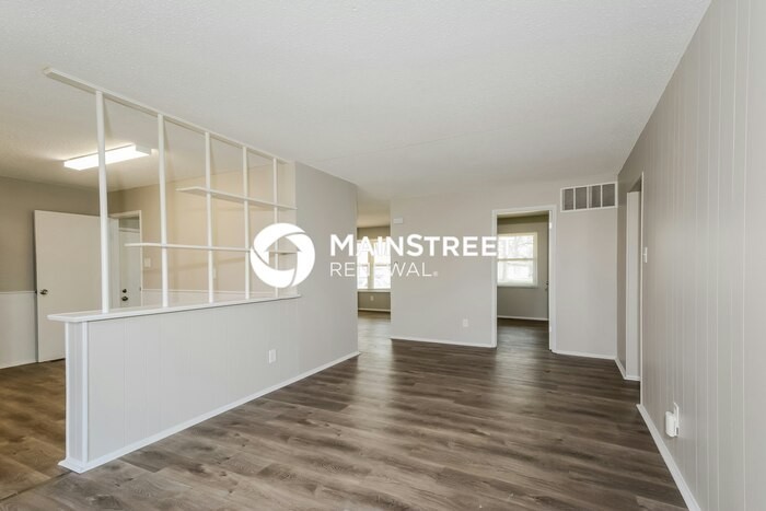 7405 Fox Crest Dr - Photo 6 of 16