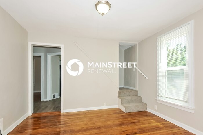 9505 Everman Ave - Photo 4 of 18