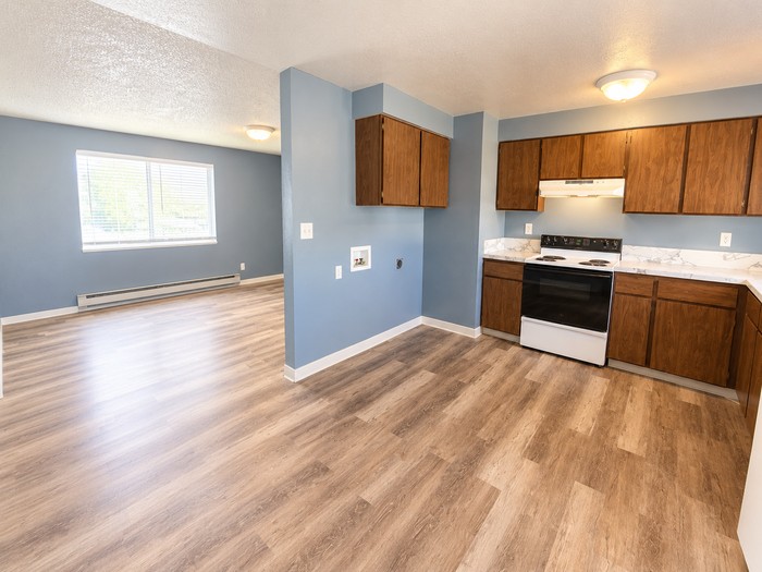 227 23rd Ave S - Photo 4 of 9