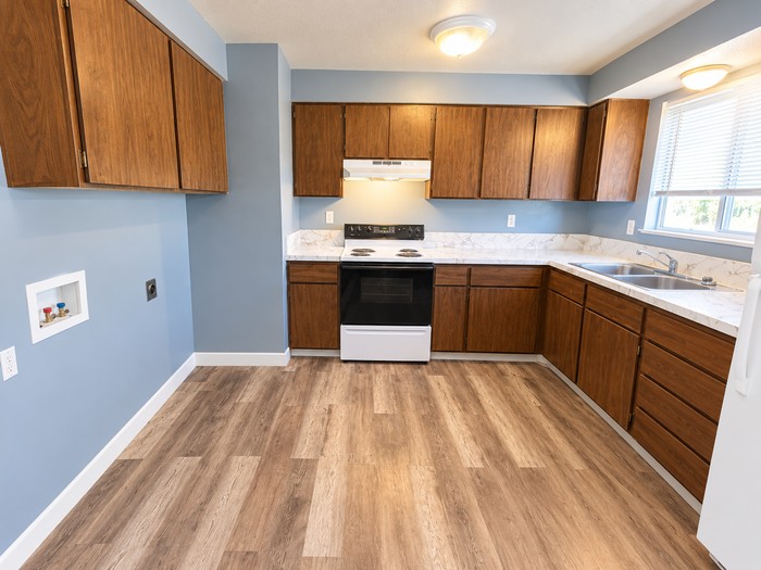 227 23rd Ave S - Photo 6 of 9