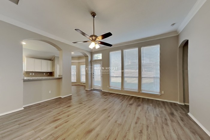 8206 Shoshoni Dr - Photo 5 of 20