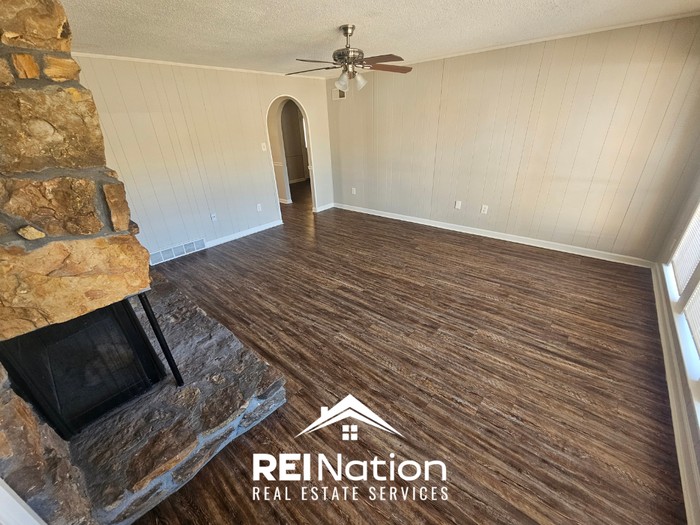 6170 Live Oak Cv - Photo 2 of 23