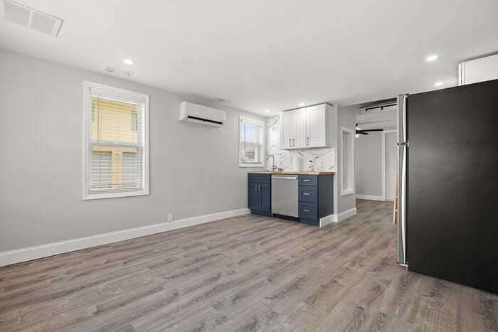 119 125th Ave #A - Photo 4 of 13