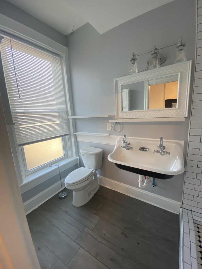 723 Columbia St - Photo 6 of 15