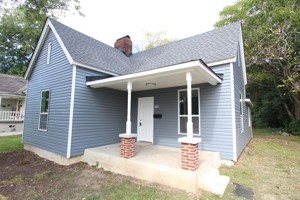 featured image of 712 White St W