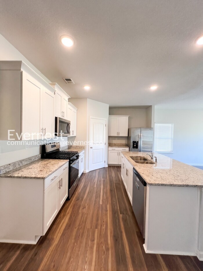7922 Hickory Meadow Rd - Photo 5 of 20