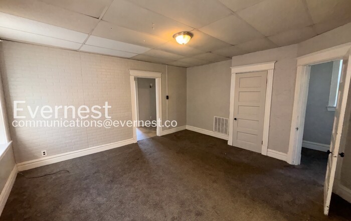 3458 Alberta St #2 - Photo 6 of 15