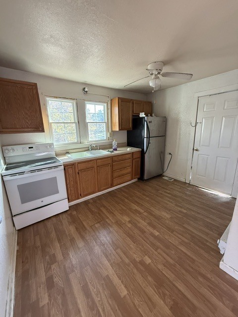 318 E Euclid Ave - Photo 4 of 6