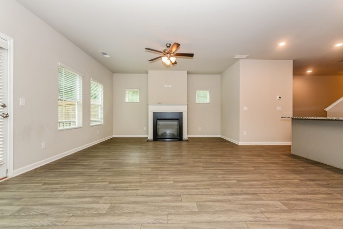 3413 Endurance Ct #7 - Photo 5 of 20