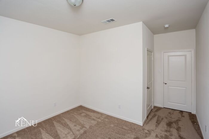 780 Oakhurst Dr - Photo 6 of 37