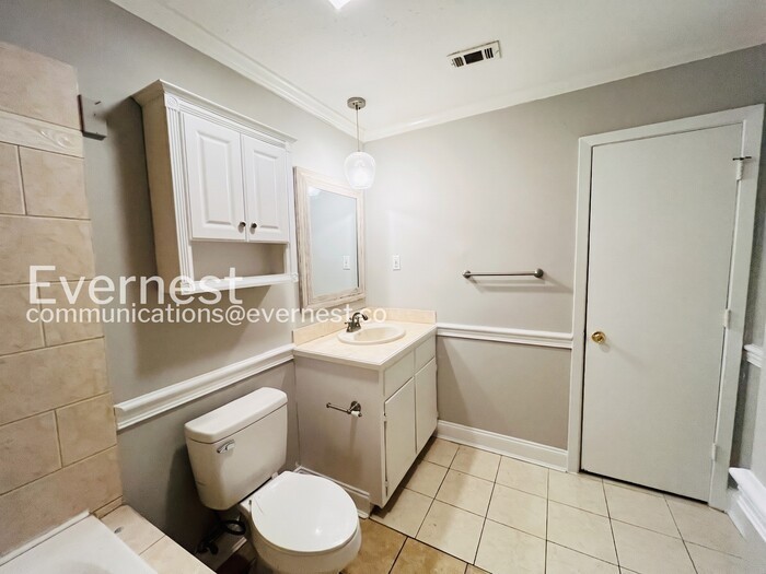 104 Pine Rd - Photo 5 of 18