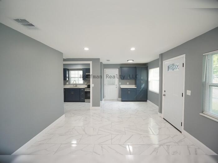 1810 E Osborne Ave - Photo 5 of 16