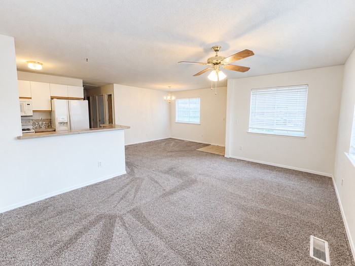 525 Caribou Dr #D - Photo 2 of 12