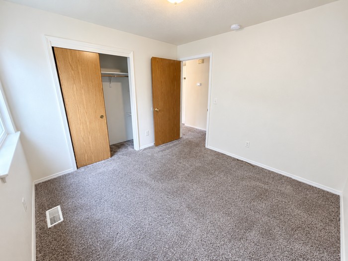 525 Caribou Dr #D - Photo 6 of 12