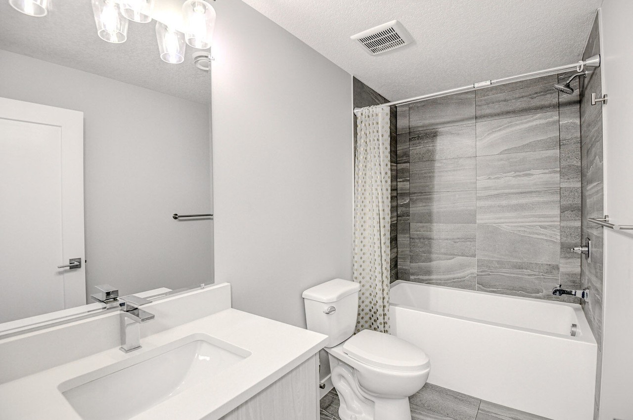 211 148 Ave Nw - Photo 5 of 18