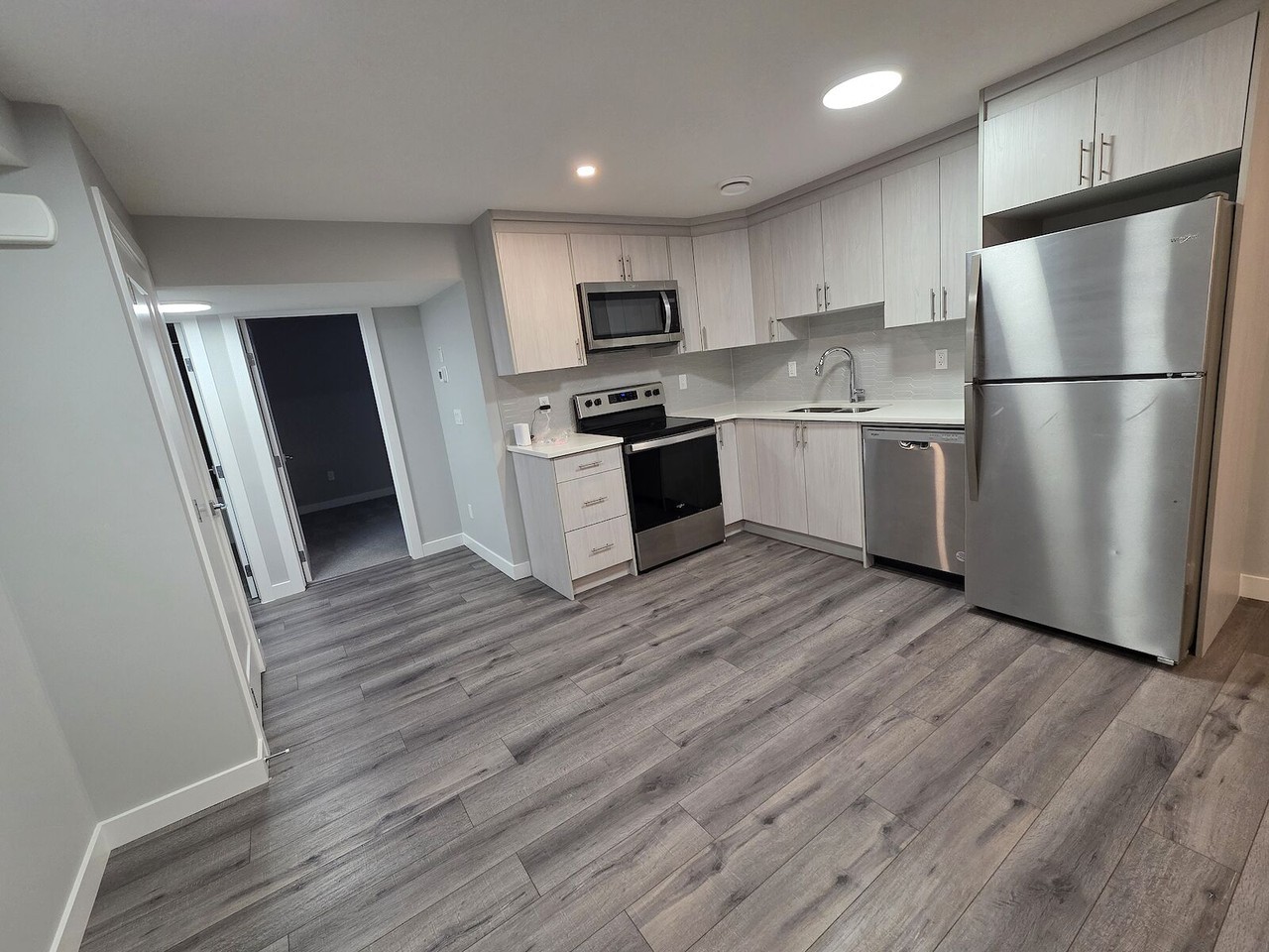 211 148 Ave Nw - Photo 6 of 18