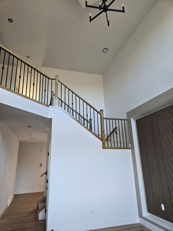 20438 15a Ave Nw - Photo 4 of 25
