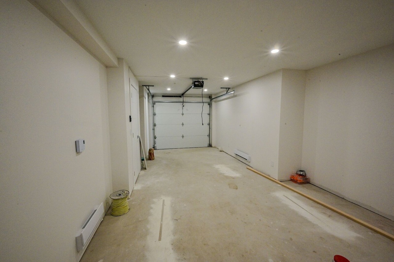 851 - 851 Lampson Street - Photo 7 of 30
