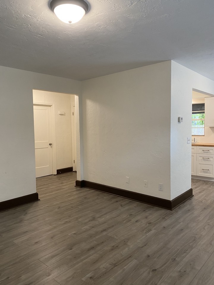 115 Se 9th St #NA - Photo 5 of 18