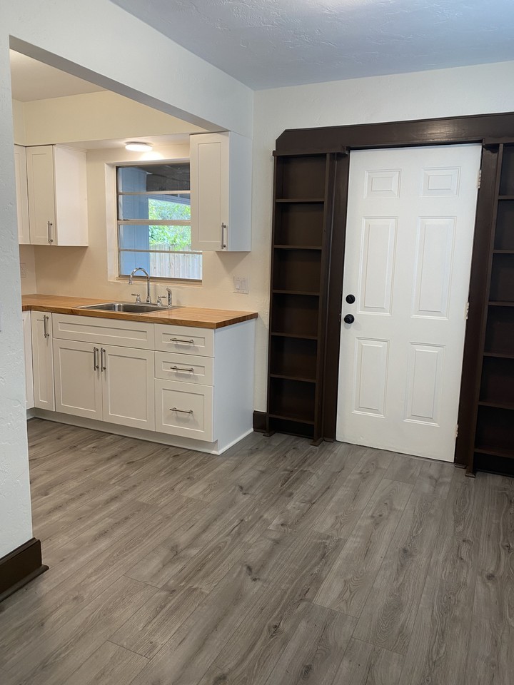 115 Se 9th St #NA - Photo 7 of 18