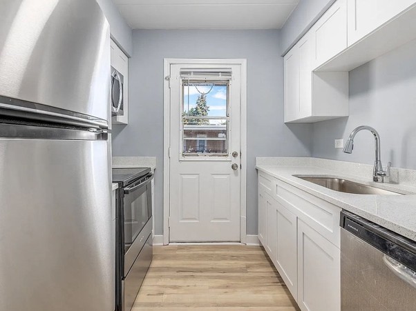 314 Wilson Ave #H - Photo 3 of 8
