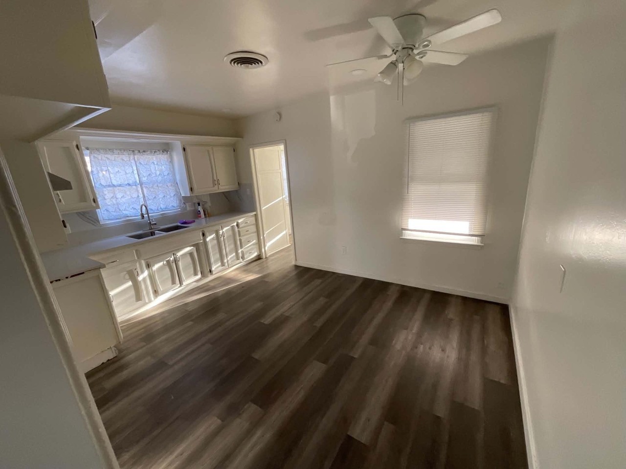 318 S Myrtle St #NA - Photo 4 of 10
