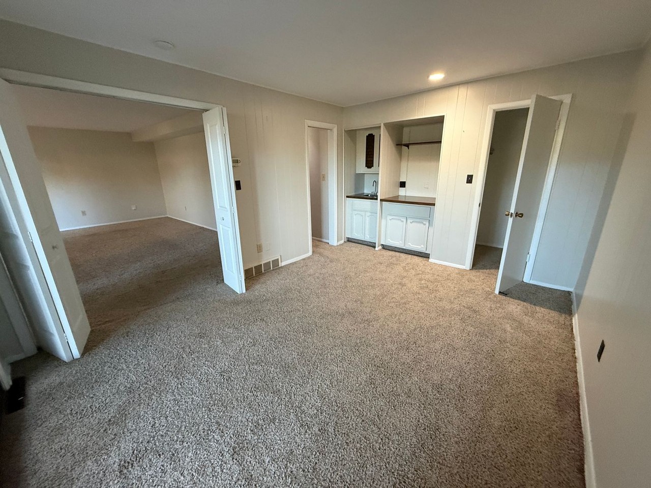 3311 Warrensville Center Rd #209 - Photo 5 of 7