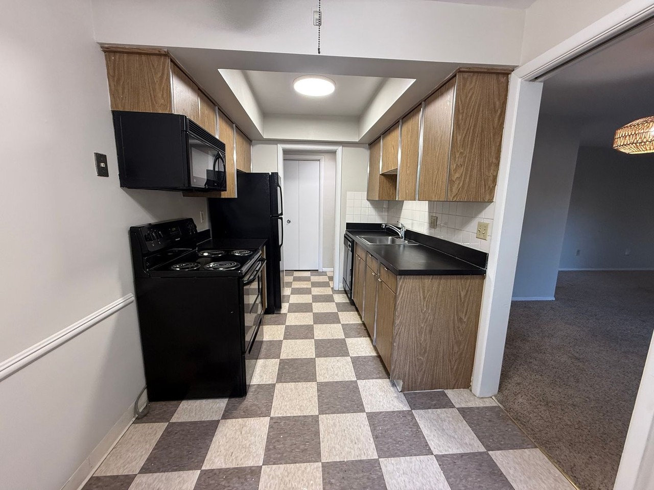 3311 Warrensville Center Rd #209 - Photo 6 of 7
