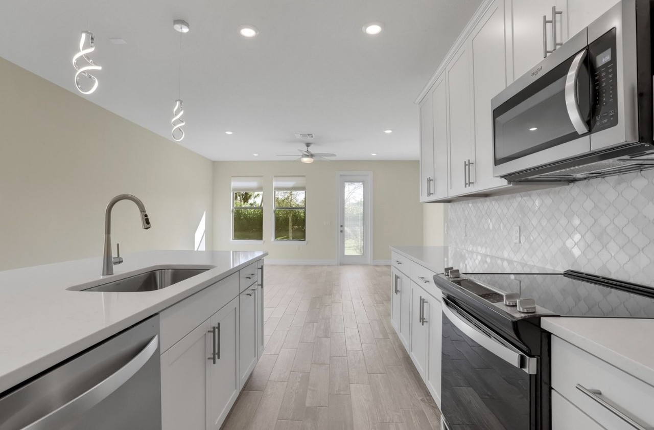 Escue St #8652 - Photo 6 of 18