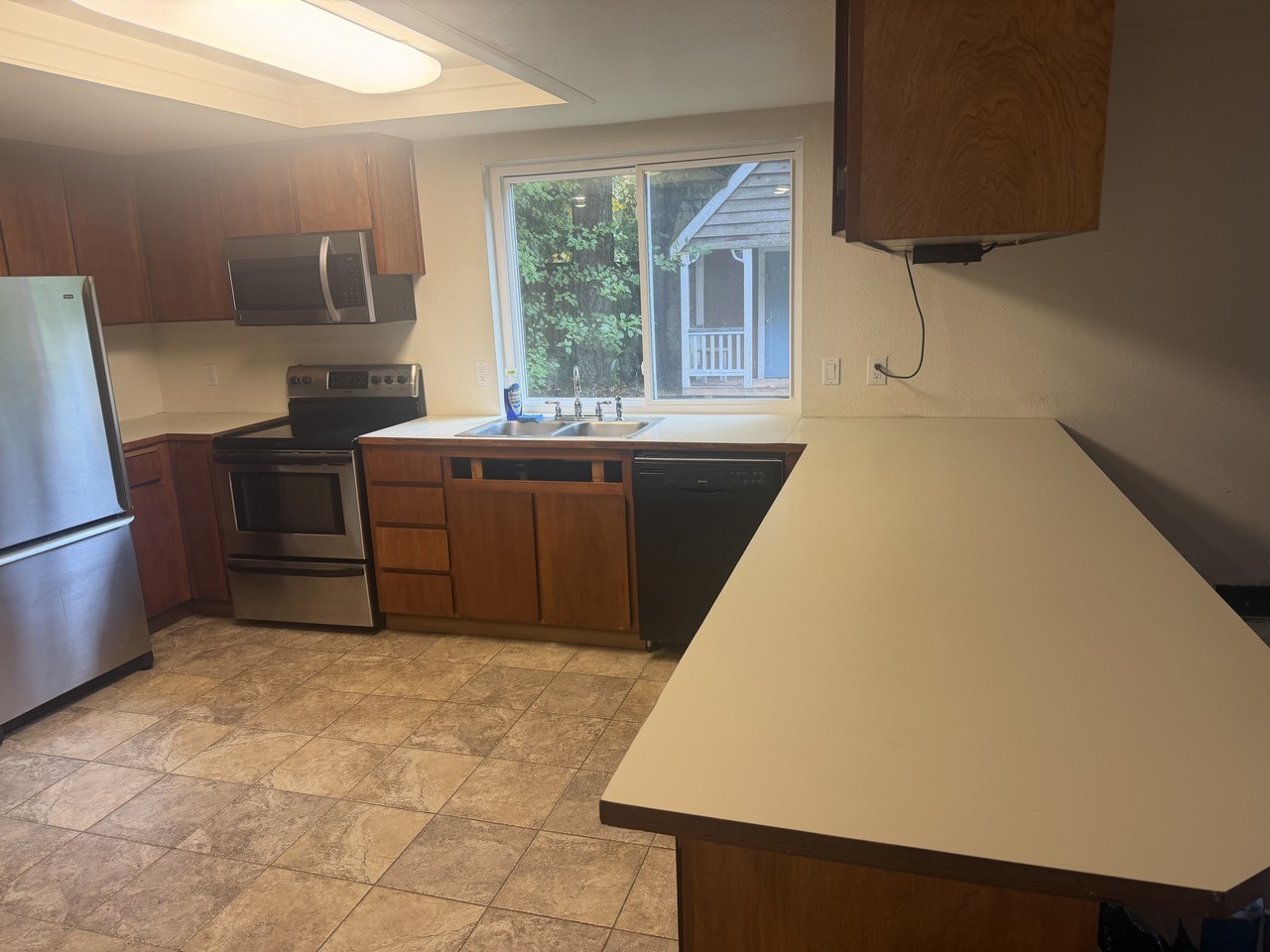 5803 Kitsap Way #5803 - Photo 6 of 14
