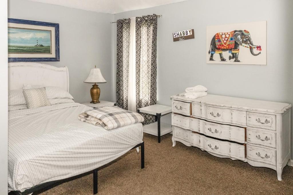 660 Compton Ln #NA - Photo 4 of 33