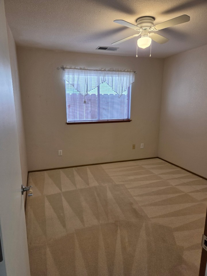 842 River Bluff Dr #NA - Photo 5 of 23