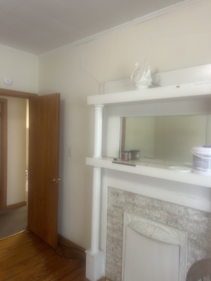 1629 Williams Ave #NA - Photo 2 of 9
